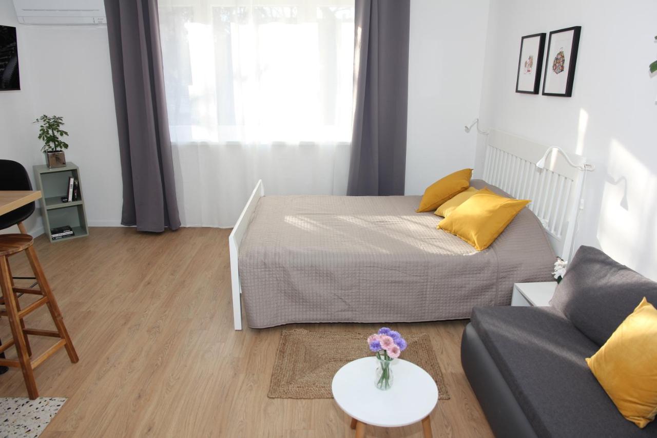 Studio Apartman Mirta I Вараждин Экстерьер фото